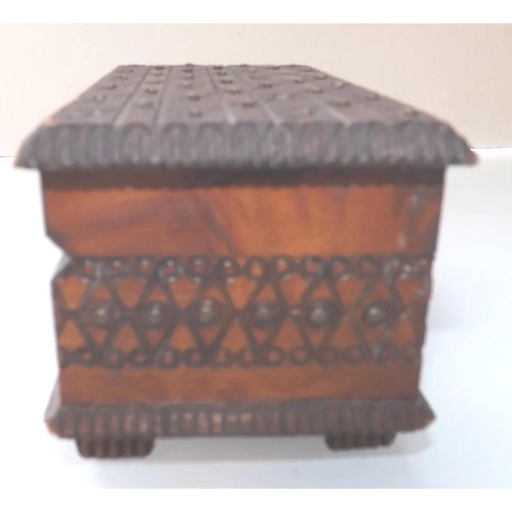 Vintage Hand-Carved Polish Jewelry Box – Tatra Folk Art Trinket
